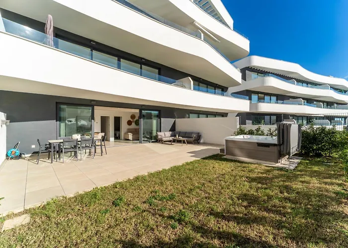 Bajo De Lujo Jardin Y Jacuzzi Lägenhet Fuengirola